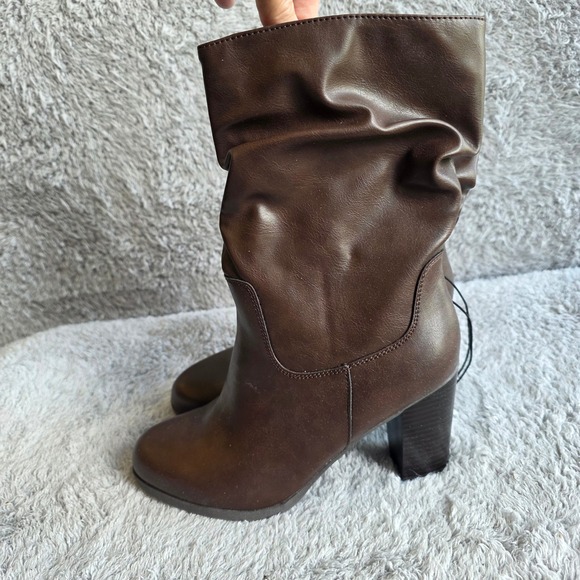 Brown Slouch‎ Boots Heeled Ankle Booties Side Zip Closure Womens Size 8.5M - Picture 1 of 3